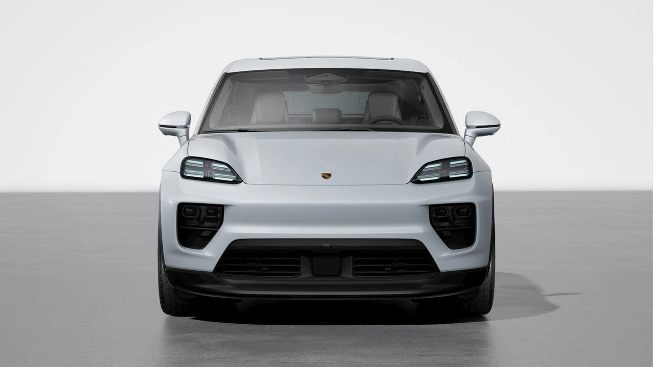 2026 Porsche Macan Electric - Image 8 of 10