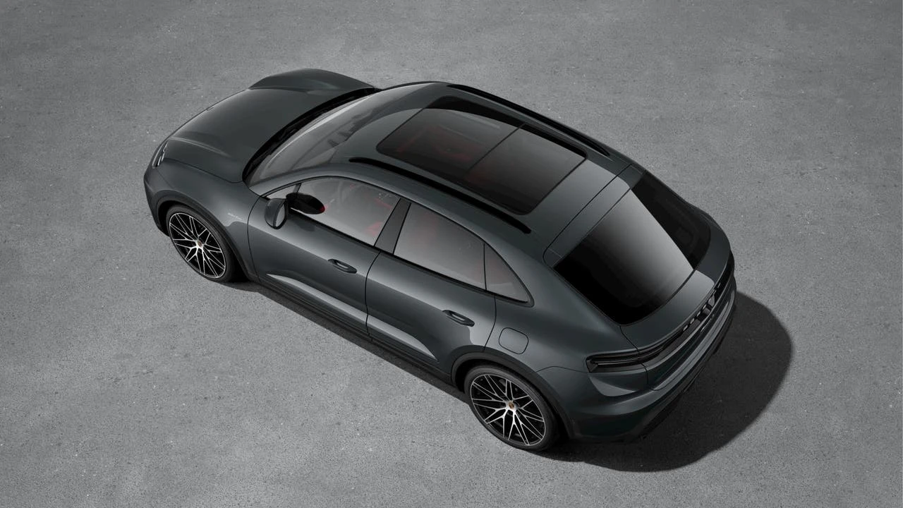 2026 Porsche Macan Electric - Image 4 of 10