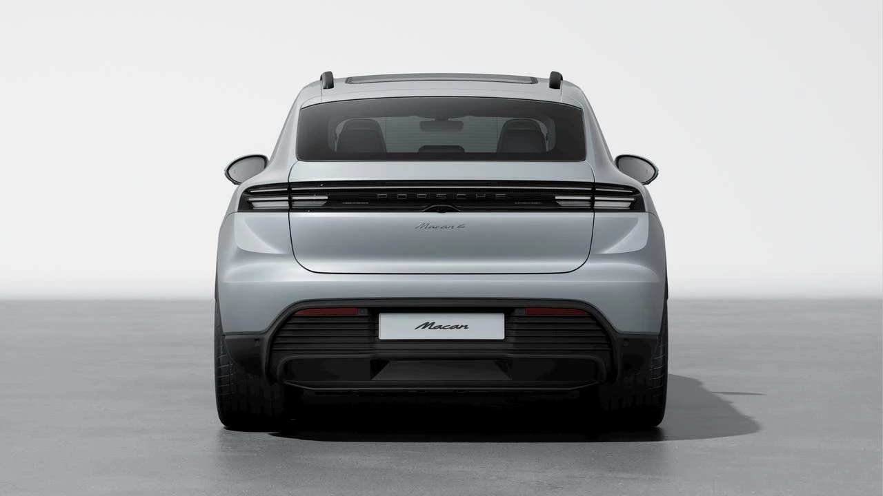 2026 Porsche Macan Electric - Image 7 of 10