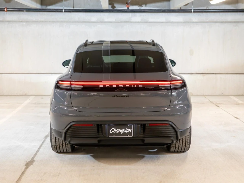 2026 Porsche Macan Electric - Image 6 of 30
