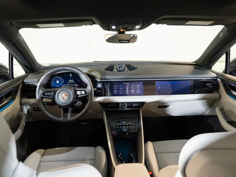 2026 Porsche Macan Electric - Image 23 of 30