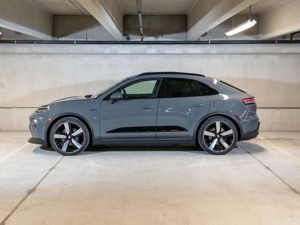 2026 Porsche Macan Electric - Image 2 of 30