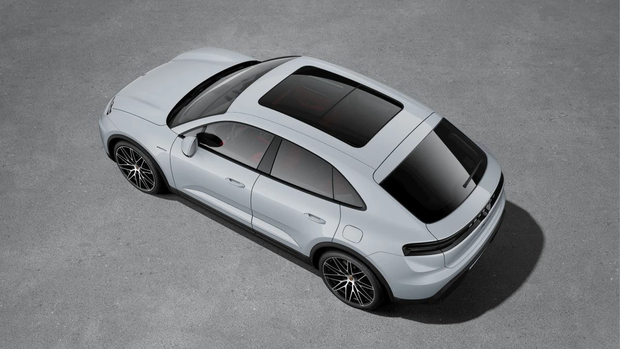 2026 Porsche Macan Electric - Image 4 of 10