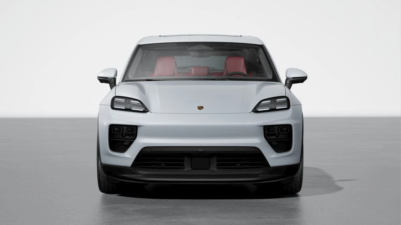 2026 Porsche Macan Electric - Image 8 of 10