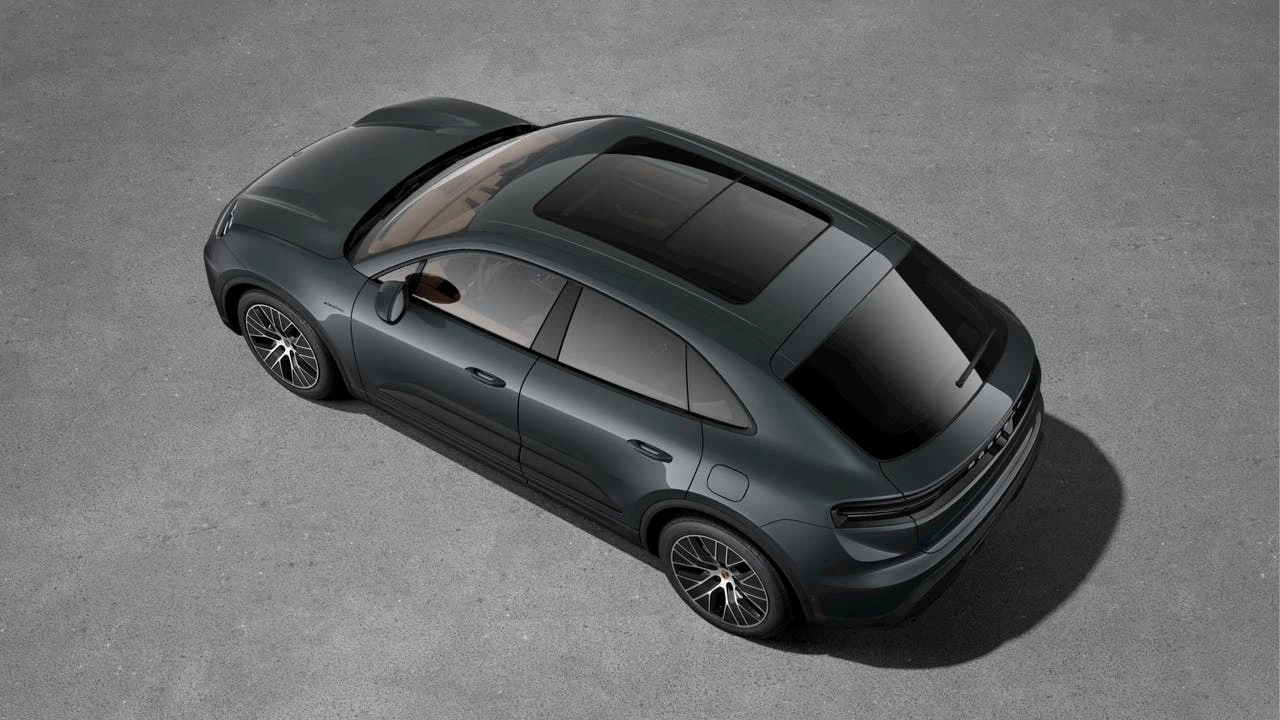 2026 Porsche Macan Electric - Image 4 of 10