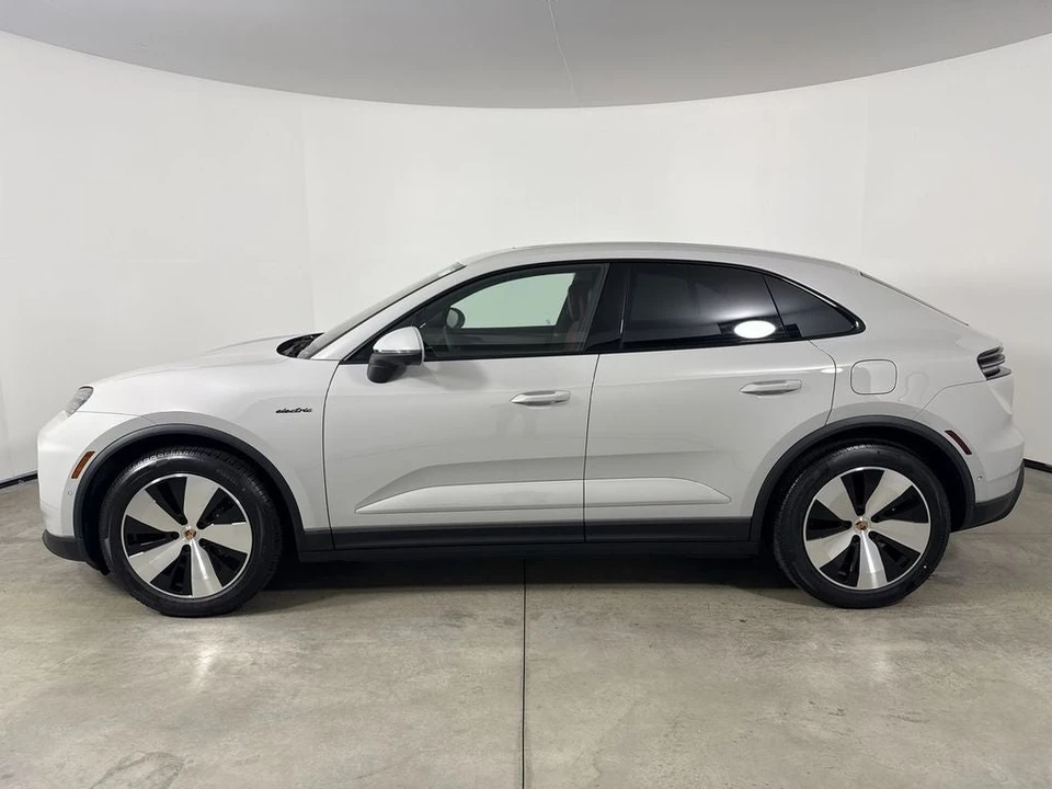 2026 Porsche Macan Electric - Image 2 of 31