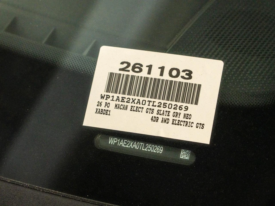 2026 Porsche Macan Electric - Image 31 of 31