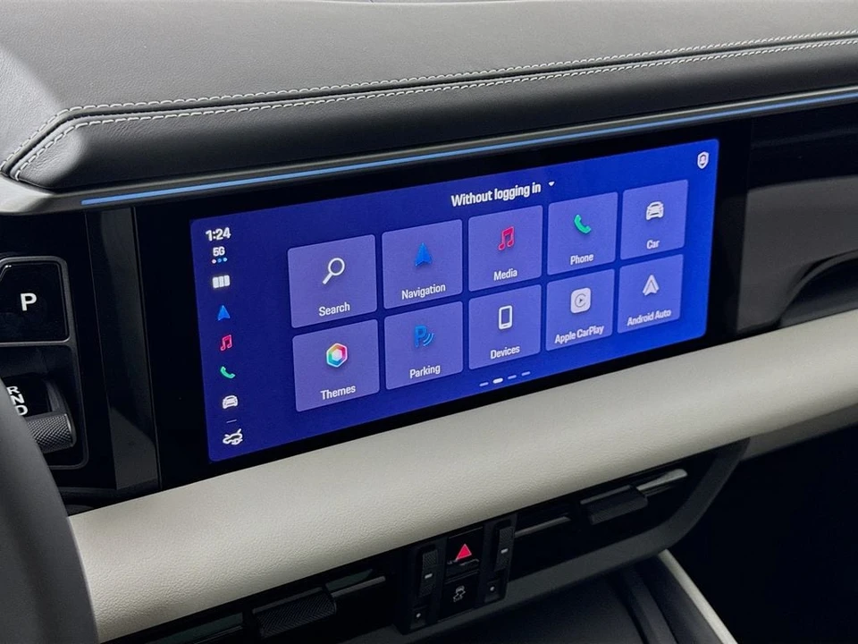 2026 Porsche Macan Electric - Image 18 of 31
