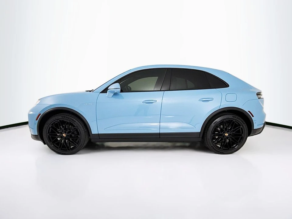 2026 Porsche Macan Electric - Image 2 of 31