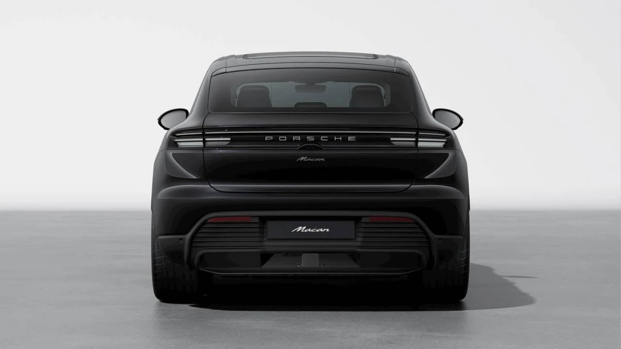 2026 Porsche Macan Electric - Image 7 of 10