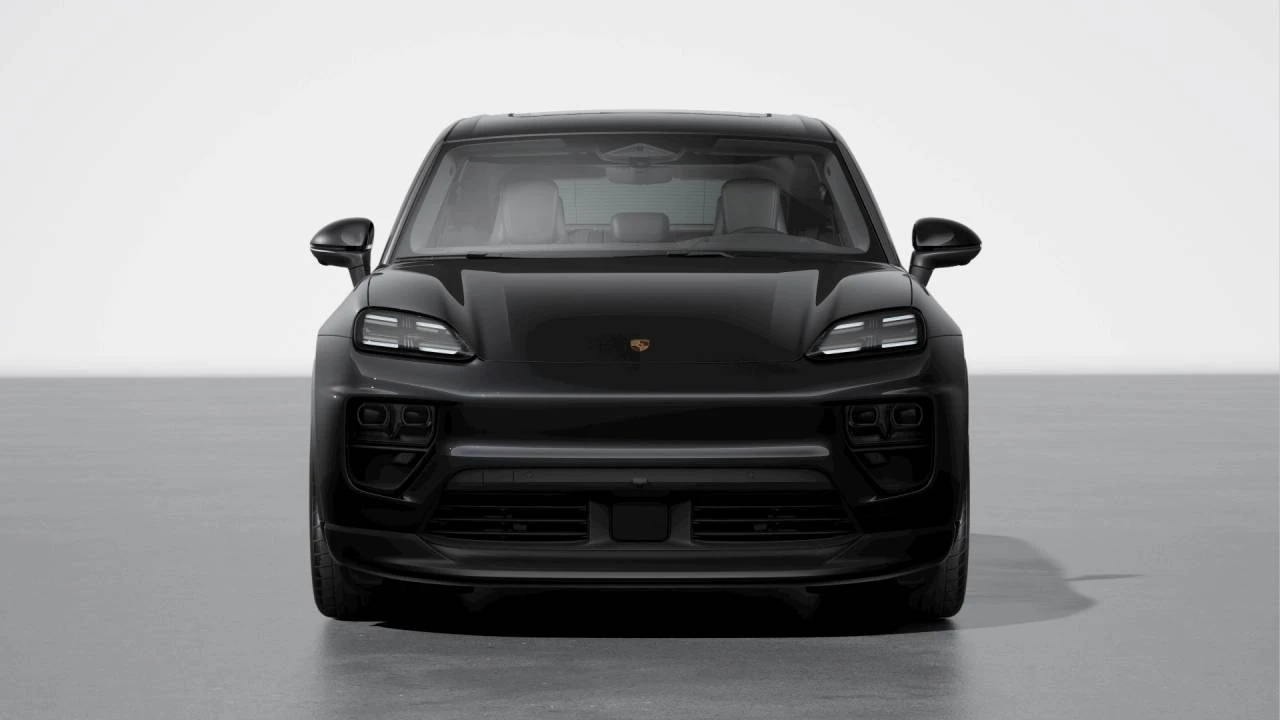2026 Porsche Macan Electric - Image 8 of 10