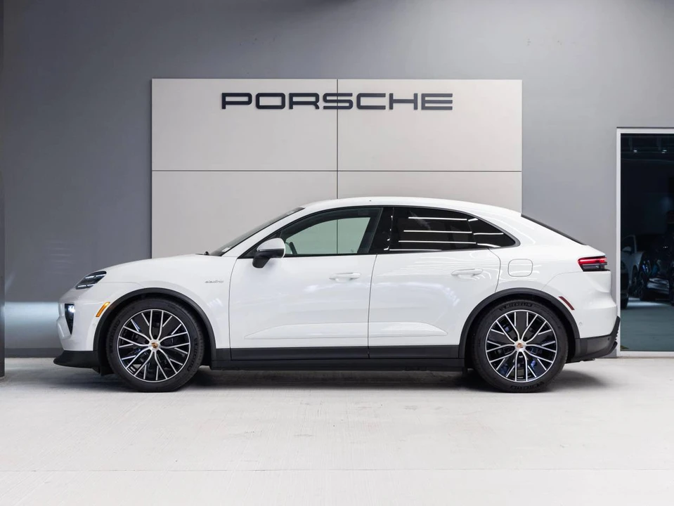 2026 Porsche Macan Electric - Image 2 of 5