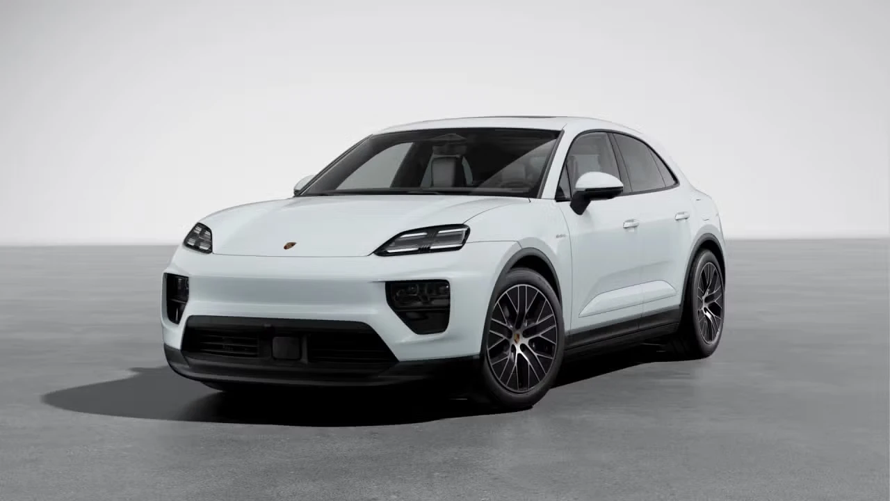 2026 Porsche Macan Electric - Image 4 of 31