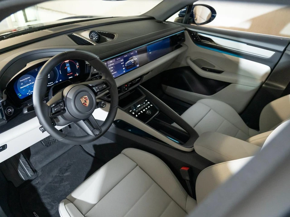 2026 Porsche Macan Electric - Image 4 of 29