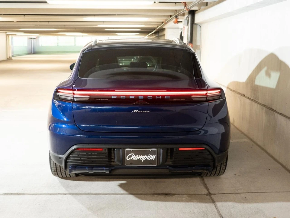 2026 Porsche Macan Electric - Image 10 of 29