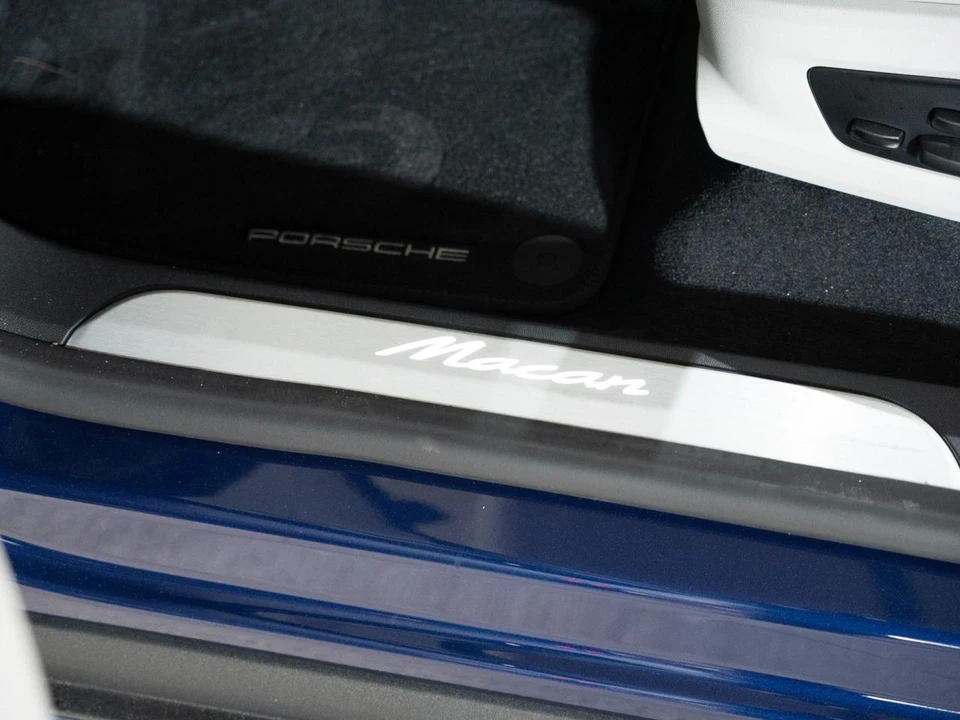2026 Porsche Macan Electric - Image 12 of 29