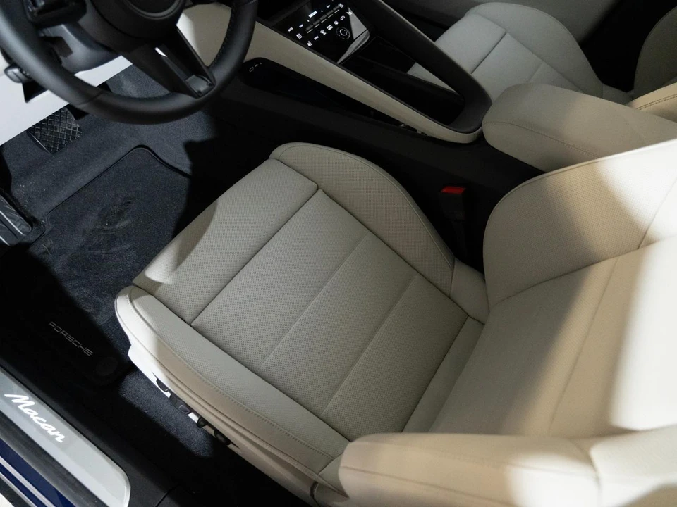 2026 Porsche Macan Electric - Image 14 of 29