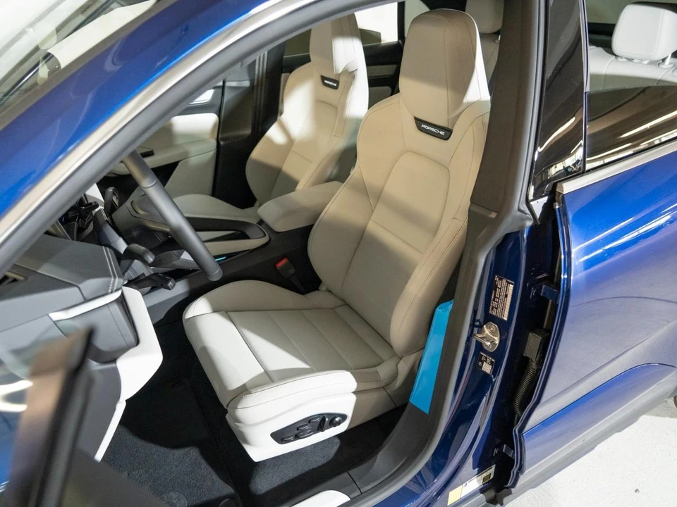 2026 Porsche Macan Electric - Image 5 of 29