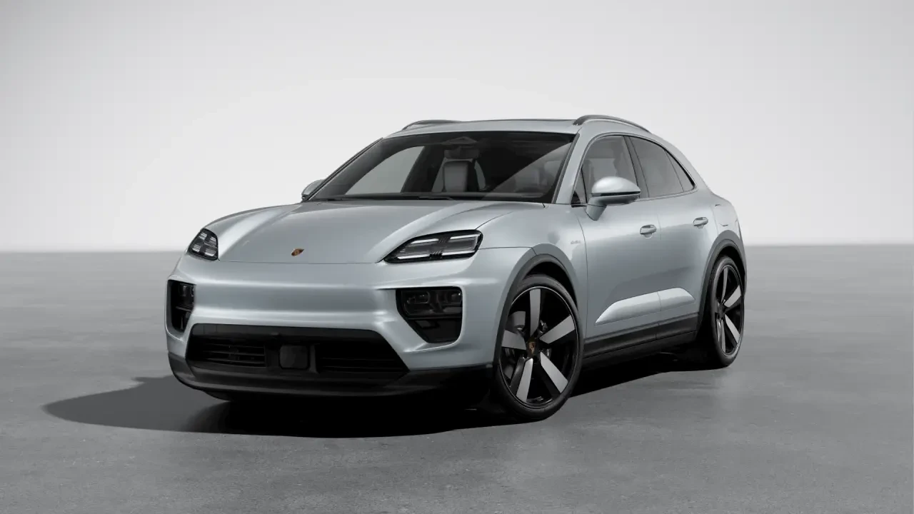 2026 Porsche Macan Electric - Image 8 of 30