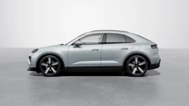 2026 Porsche Macan Electric - Image 10 of 30