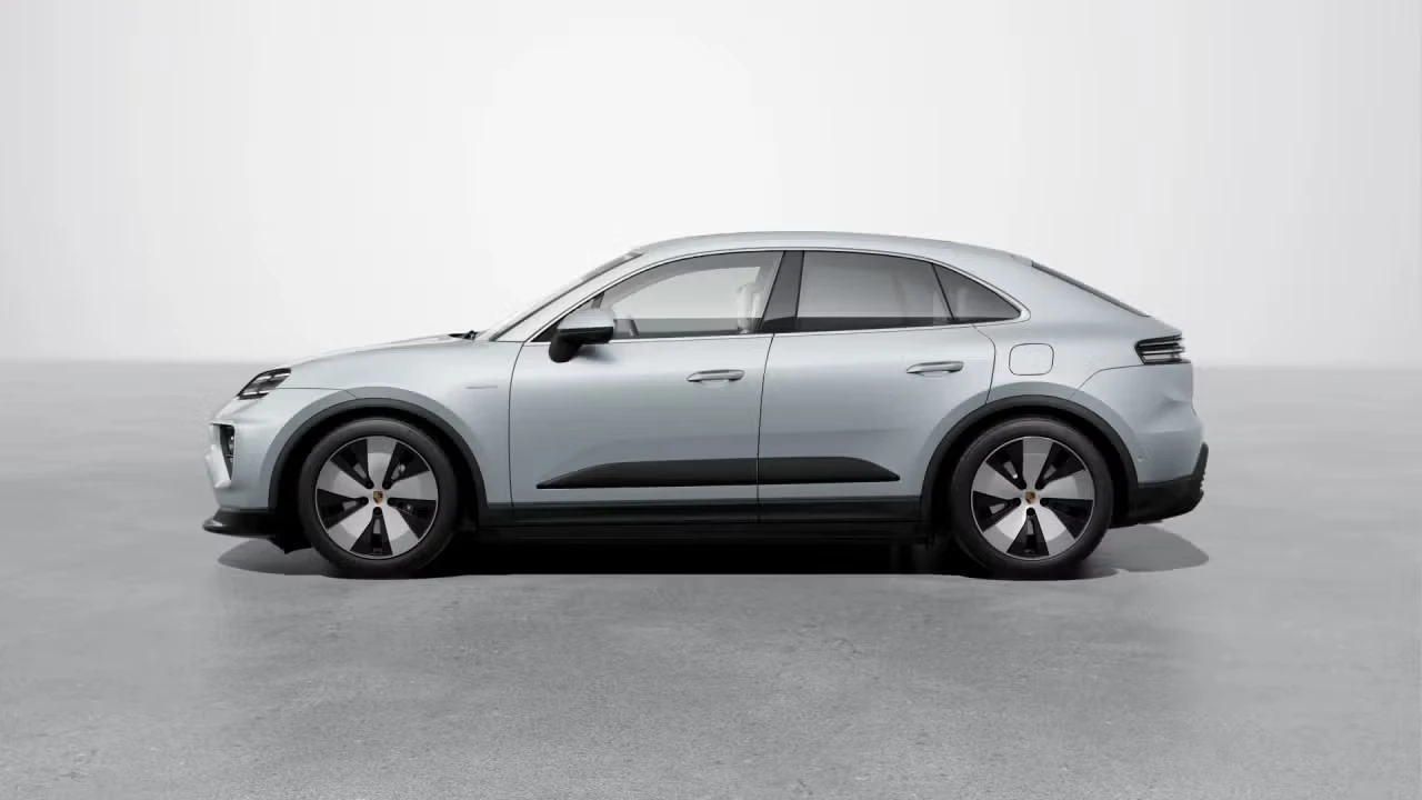 2026 Porsche Macan - Image 12 of 30