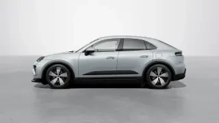 2026 Porsche Macan - Image 13 of 30