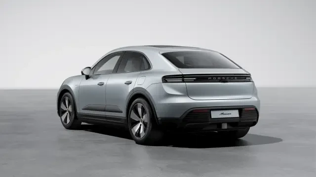 2026 Porsche Macan - Image 22 of 30