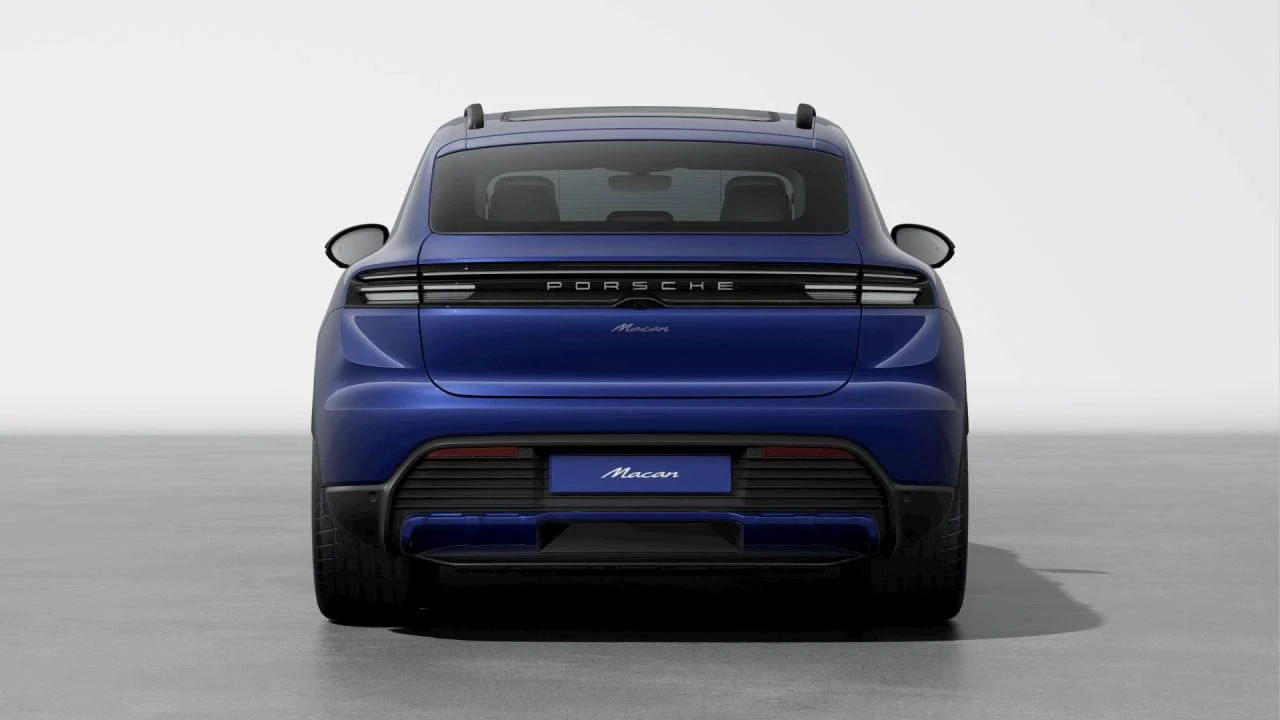 2026 Porsche Macan Electric - Image 7 of 10