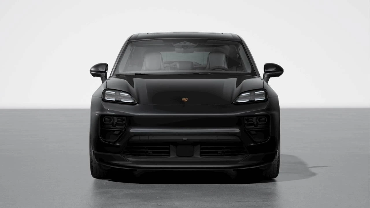 2026 Porsche Macan Electric - Image 8 of 10
