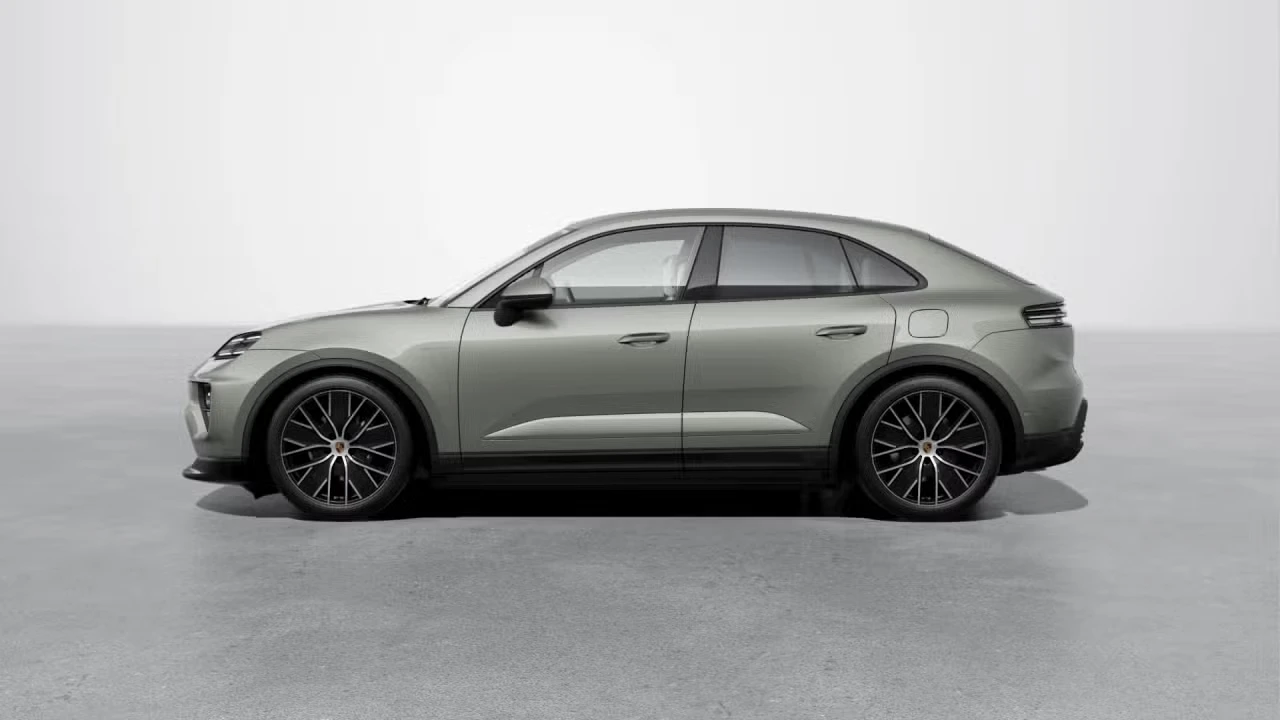 2026 Porsche Macan Electric - Image 12 of 30