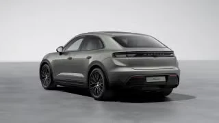 2026 Porsche Macan Electric - Image 17 of 30