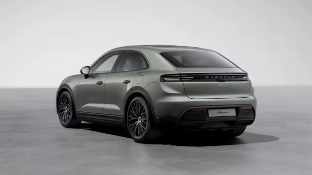 2026 Porsche Macan Electric - Image 18 of 30