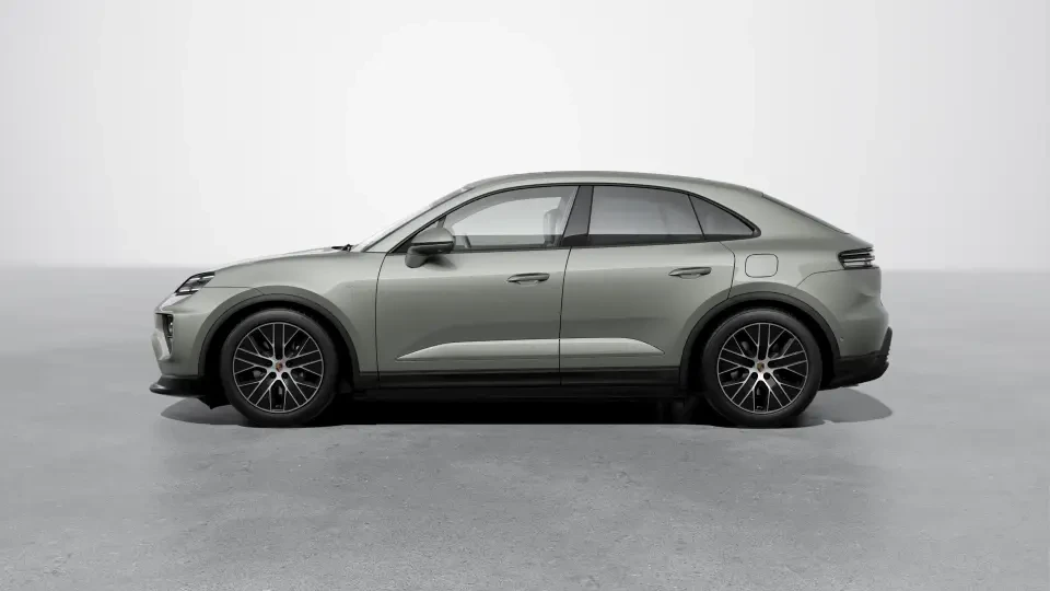 2026 Porsche Macan Electric - Image 15 of 30