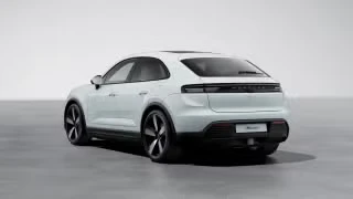 2026 Porsche Macan Electric - Image 17 of 31