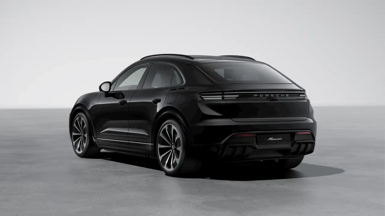 2026 Porsche Macan Electric - Image 24 of 31