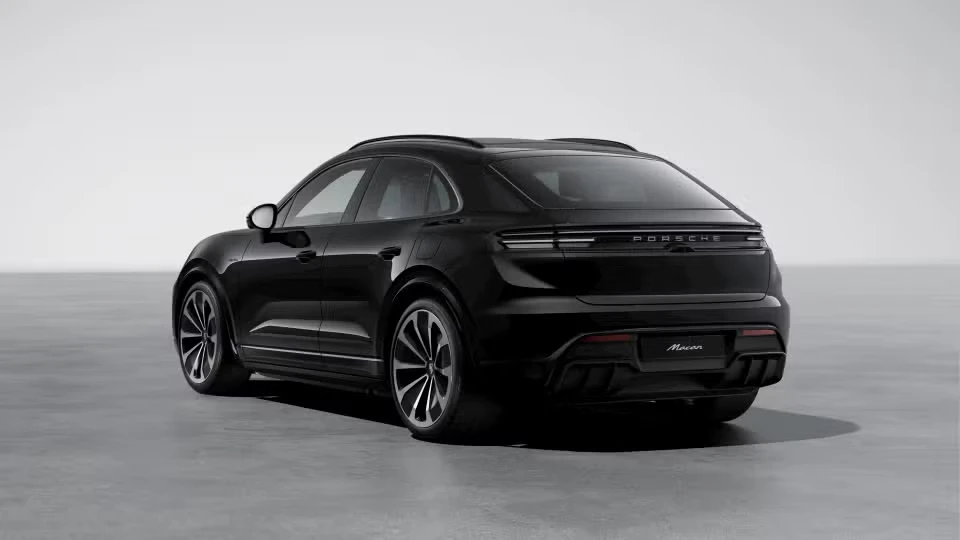 2026 Porsche Macan Electric - Image 19 of 31