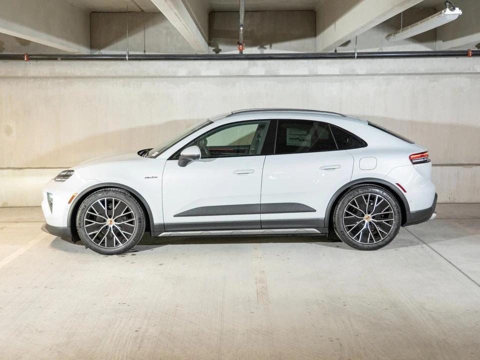 2026 Porsche Macan Electric - Image 2 of 27