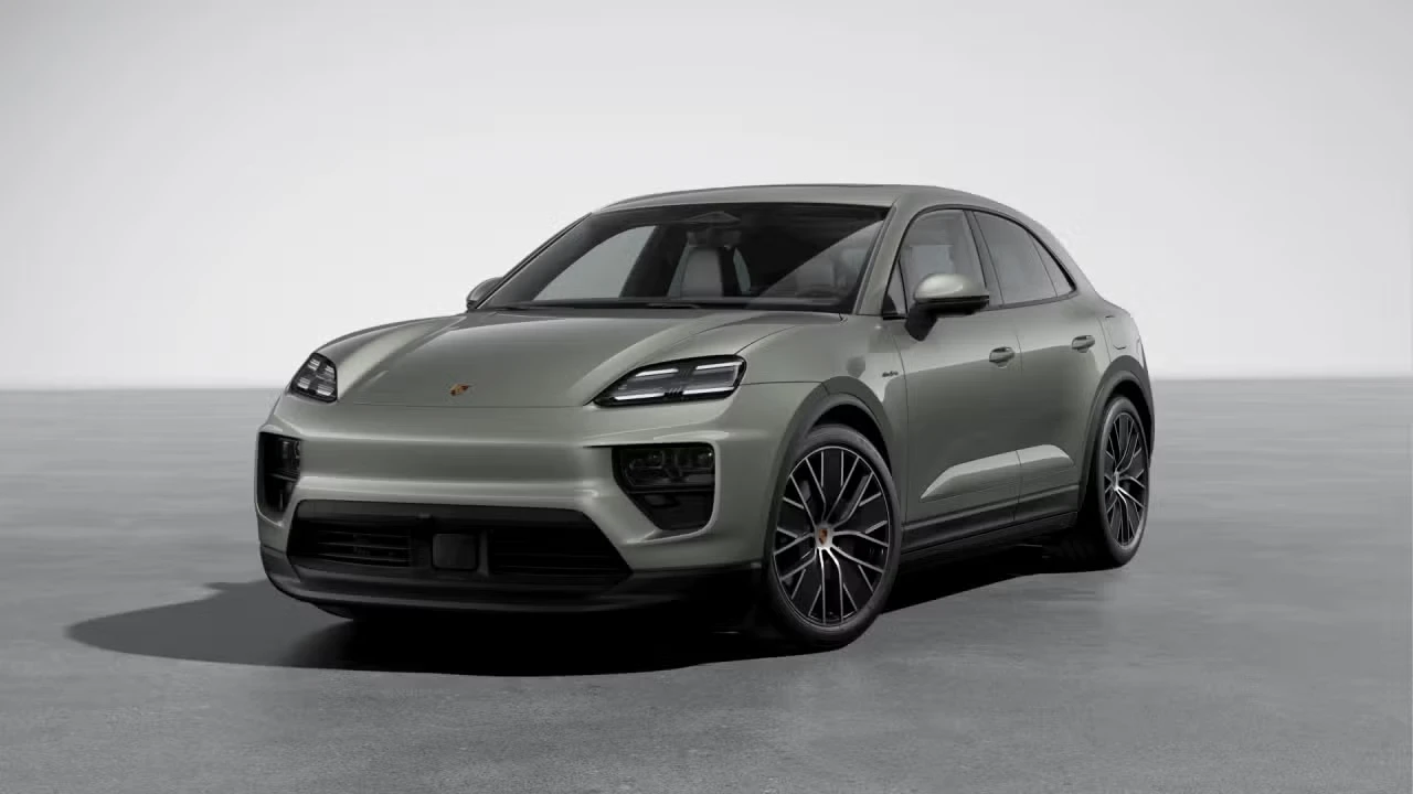 2026 Porsche Macan Electric - Image 4 of 31