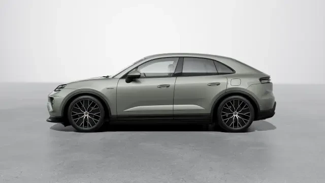 2026 Porsche Macan Electric - Image 14 of 31