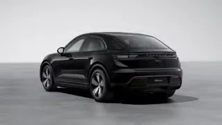 2026 Porsche Macan - Image 17 of 31