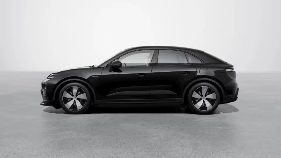 2026 Porsche Macan - Image 11 of 31