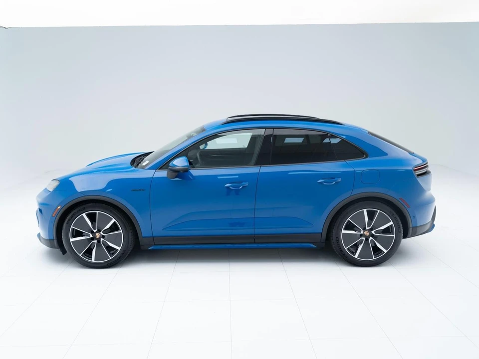 2026 Porsche Macan Electric - Image 2 of 31