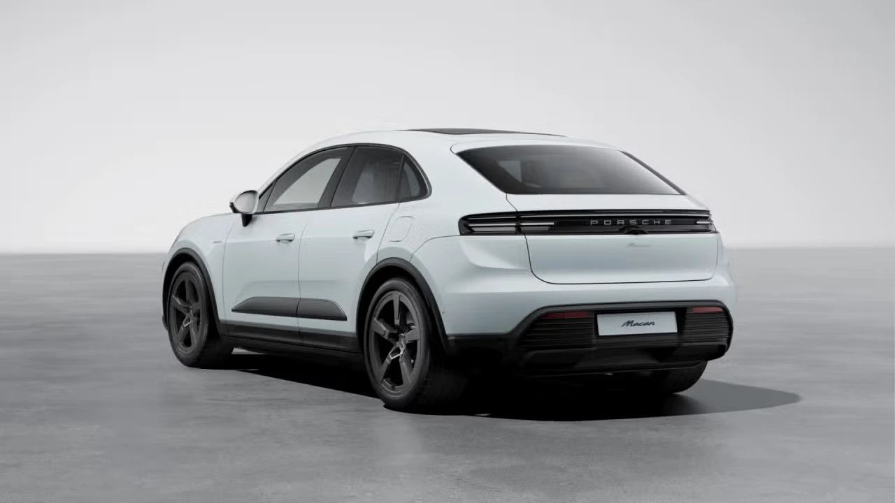 2026 Porsche Macan Electric - Image 20 of 30