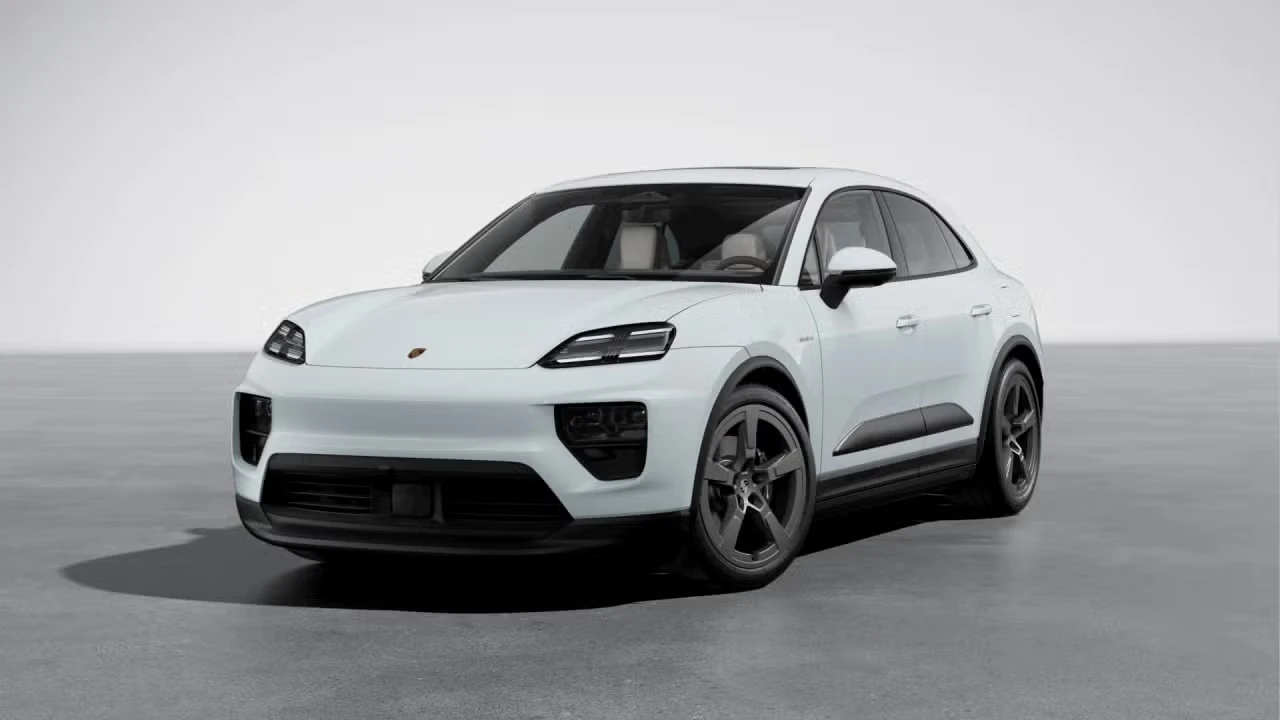 2026 Porsche Macan Electric - Image 4 of 30