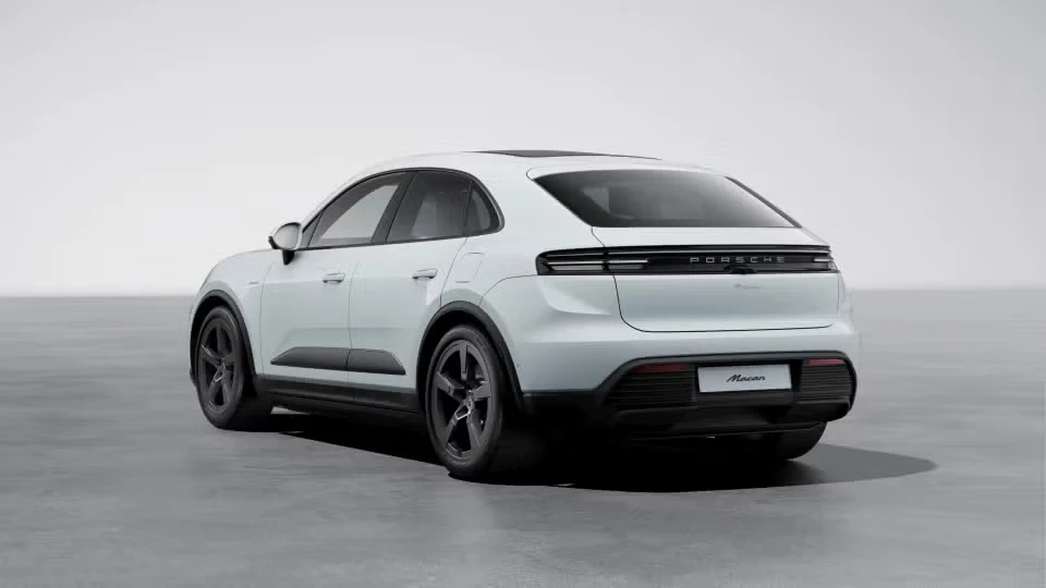 2026 Porsche Macan Electric - Image 19 of 30