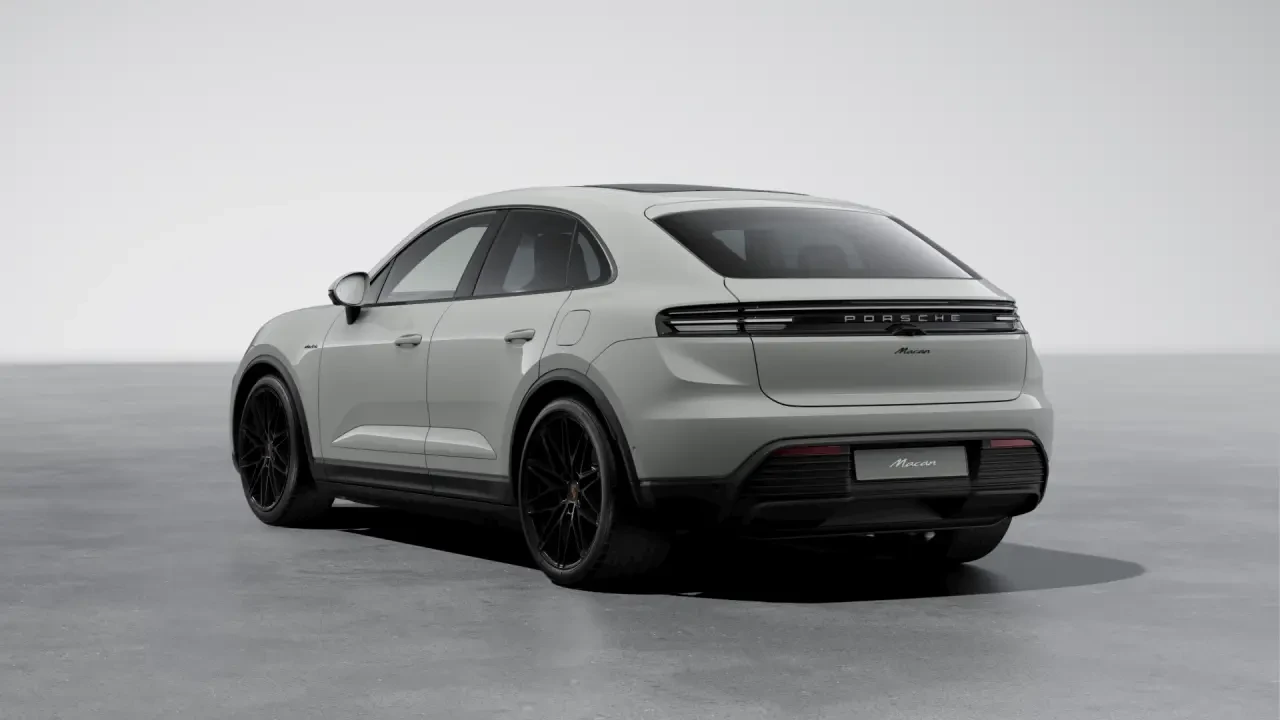 2026 Porsche Macan Electric - Image 24 of 30