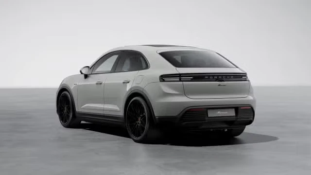2026 Porsche Macan Electric - Image 18 of 30