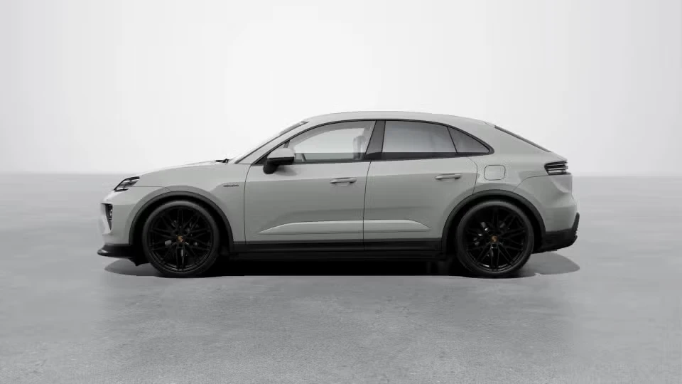 2026 Porsche Macan Electric - Image 11 of 30