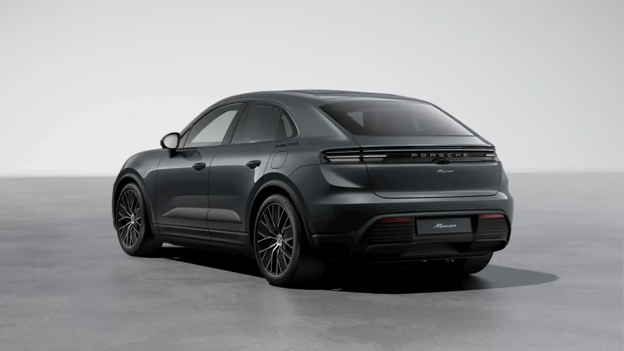 2026 Porsche Macan Electric - Image 24 of 30