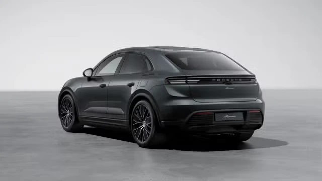 2026 Porsche Macan Electric - Image 18 of 30